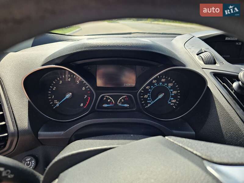 Внедорожник / Кроссовер Ford Escape 2015 в Киеве