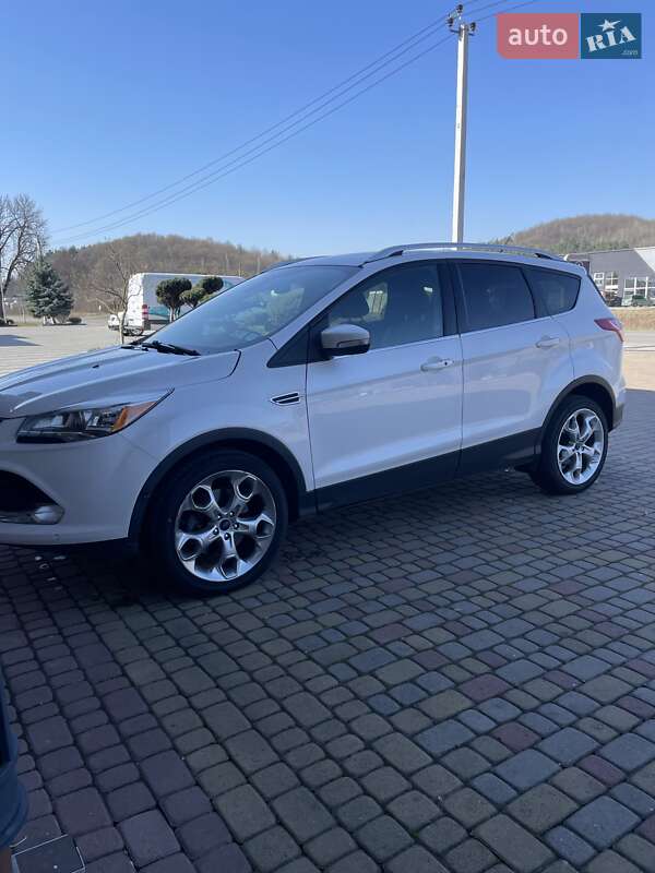 Внедорожник / Кроссовер Ford Escape 2012 в Иршаве