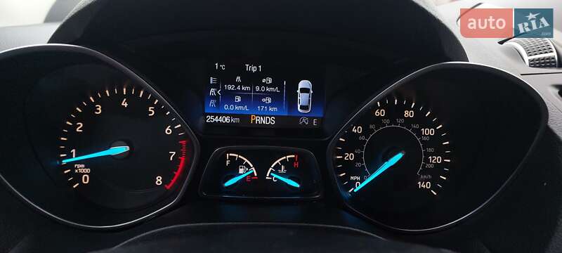 Внедорожник / Кроссовер Ford Escape 2017 в Дубно