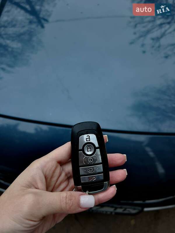 Позашляховик / Кросовер Ford Escape 2020 в Одесі