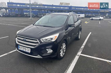 Внедорожник / Кроссовер Ford Escape 2016 в Киеве