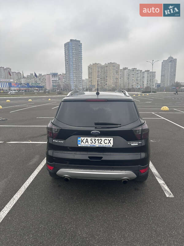 Внедорожник / Кроссовер Ford Escape 2016 в Киеве