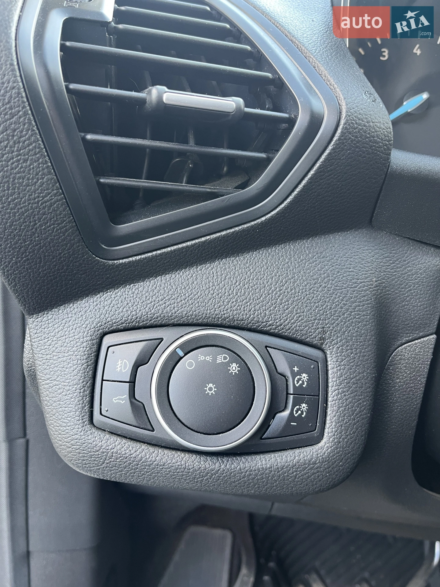 2018 Ford Escape - мініатюра 17