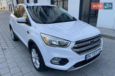 Позашляховик / Кросовер Ford Escape 2017 в Рівному