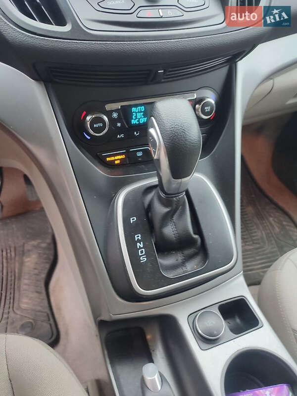 Позашляховик / Кросовер Ford Escape 2013 в Дубровиці