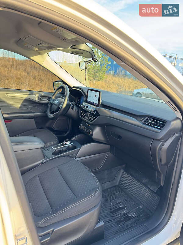 Внедорожник / Кроссовер Ford Escape 2023 в Сумах