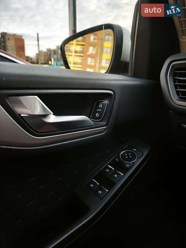 Внедорожник / Кроссовер Ford Escape 2019 в Ивано-Франковске фото 9 Внедорожник / Кроссовер Ford Escape 2019 в Ивано-Франковске