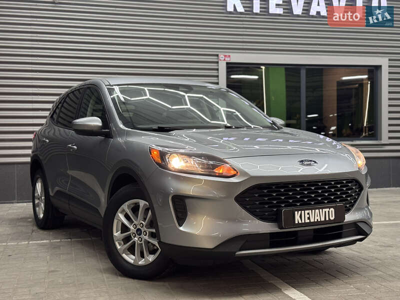 Позашляховик / Кросовер Ford Escape 2021 в Києві