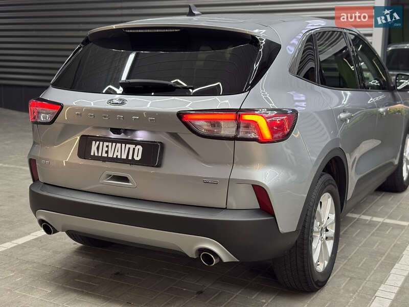 Позашляховик / Кросовер Ford Escape 2021 в Києві