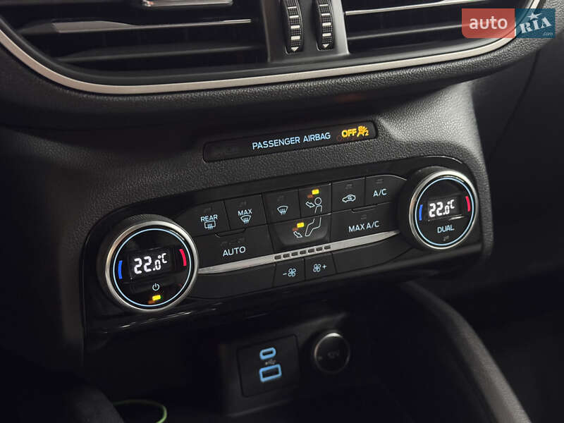 Позашляховик / Кросовер Ford Escape 2021 в Києві