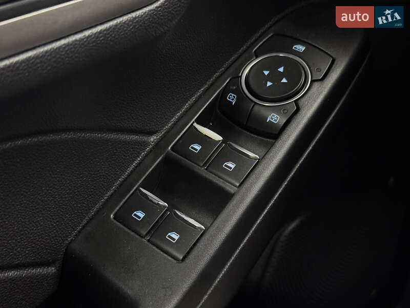 Позашляховик / Кросовер Ford Escape 2021 в Києві