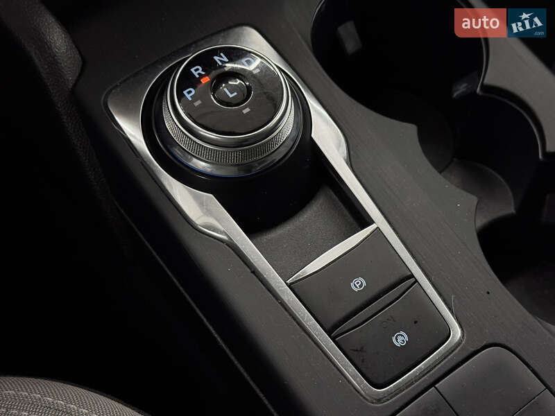 Позашляховик / Кросовер Ford Escape 2021 в Києві