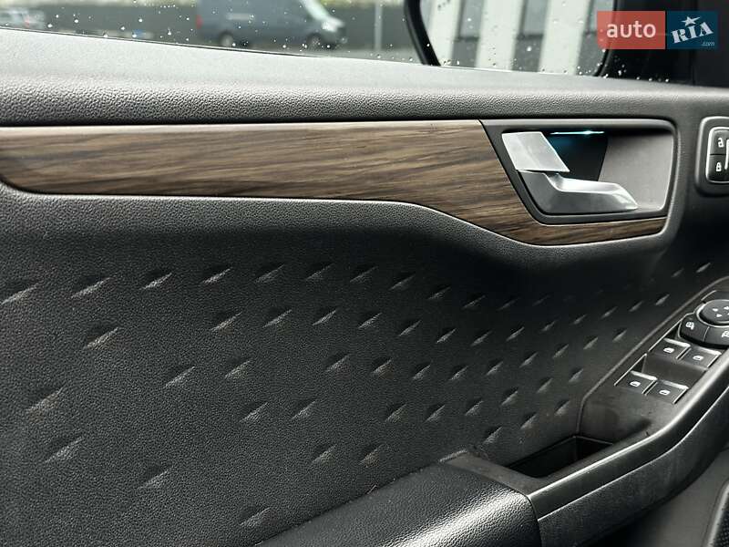 Внедорожник / Кроссовер Ford Escape 2020 в Львове фото 23 Внедорожник / Кроссовер Ford Escape 2020 в Львове