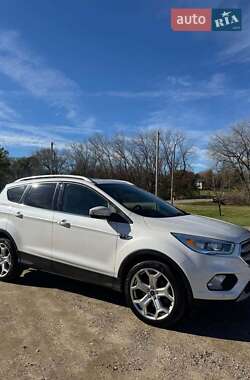 Внедорожник / Кроссовер Ford Escape 2019 в Виннице