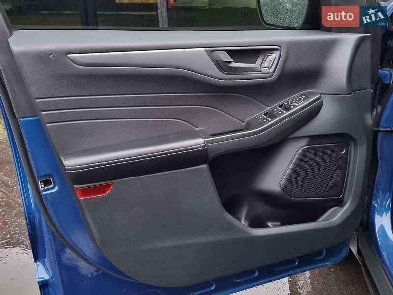 Внедорожник / Кроссовер Ford Escape 2023 в Виннице