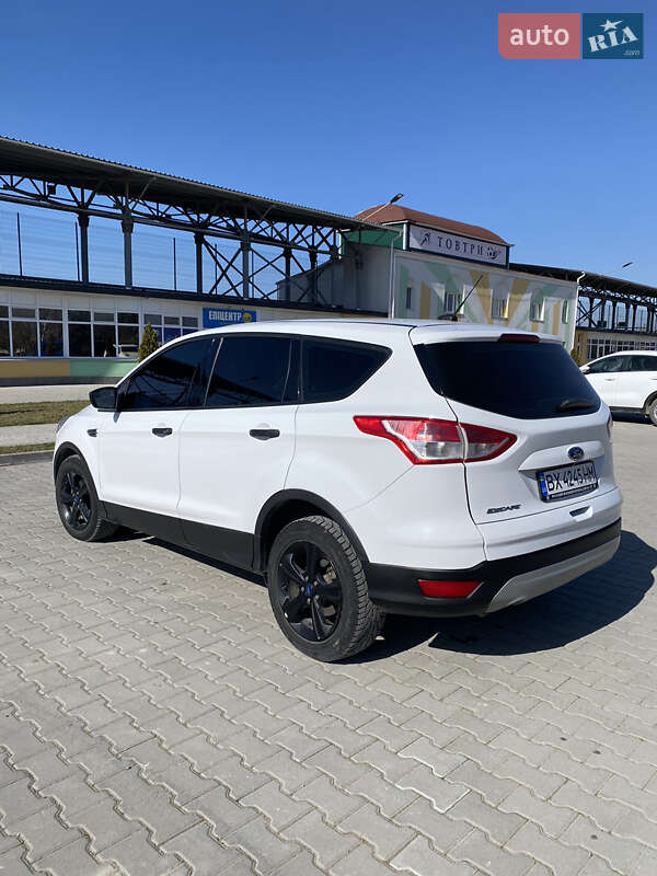 Позашляховик / Кросовер Ford Escape 2014 в Чемерівцях