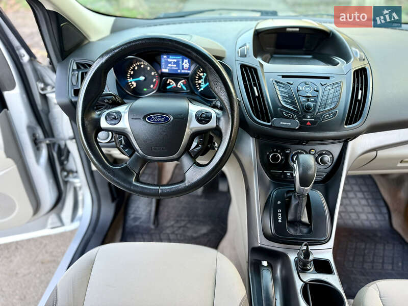Внедорожник / Кроссовер Ford Escape 2014 в Одессе