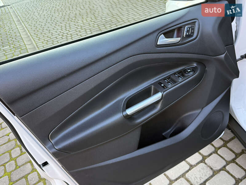 Внедорожник / Кроссовер Ford Escape 2016 в Дрогобыче фото 44 Внедорожник / Кроссовер Ford Escape 2016 в Дрогобыче