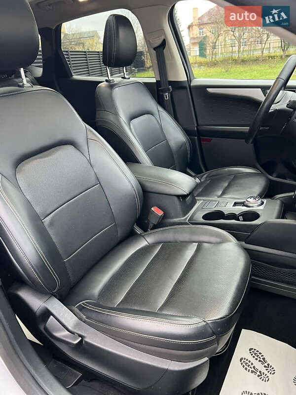 Внедорожник / Кроссовер Ford Escape 2020 в Львове фото 17 Внедорожник / Кроссовер Ford Escape 2020 в Львове