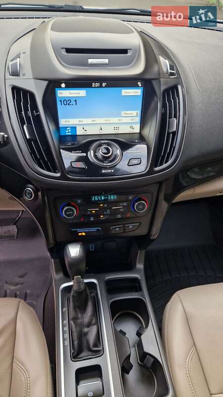 Внедорожник / Кроссовер Ford Escape 2017 в Николаеве