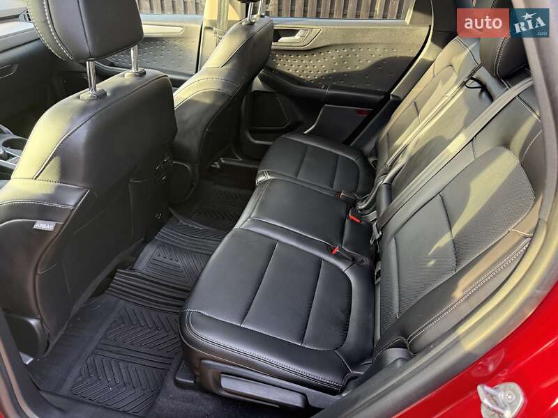 Внедорожник / Кроссовер Ford Escape 2020 в Киеве