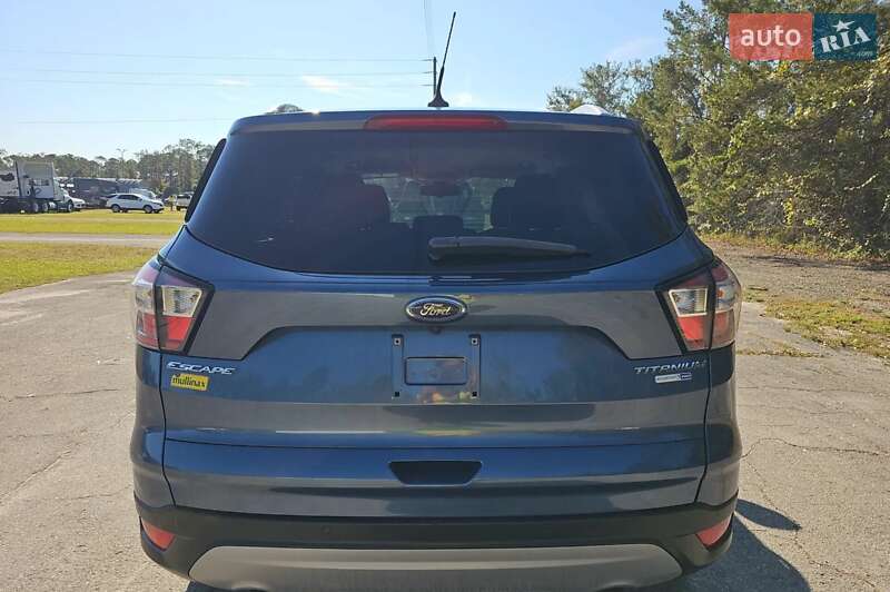 Внедорожник / Кроссовер Ford Escape 2018 в Ровно