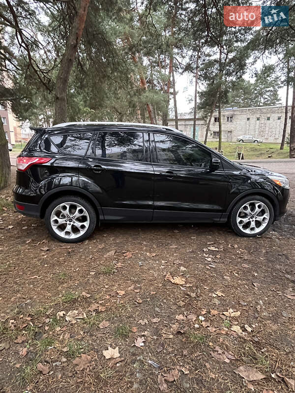 Внедорожник / Кроссовер Ford Escape 2014 в Новояворовске
