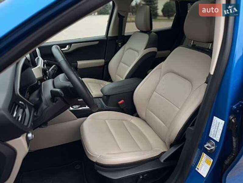 Внедорожник / Кроссовер Ford Escape 2020 в Ивано-Франковске