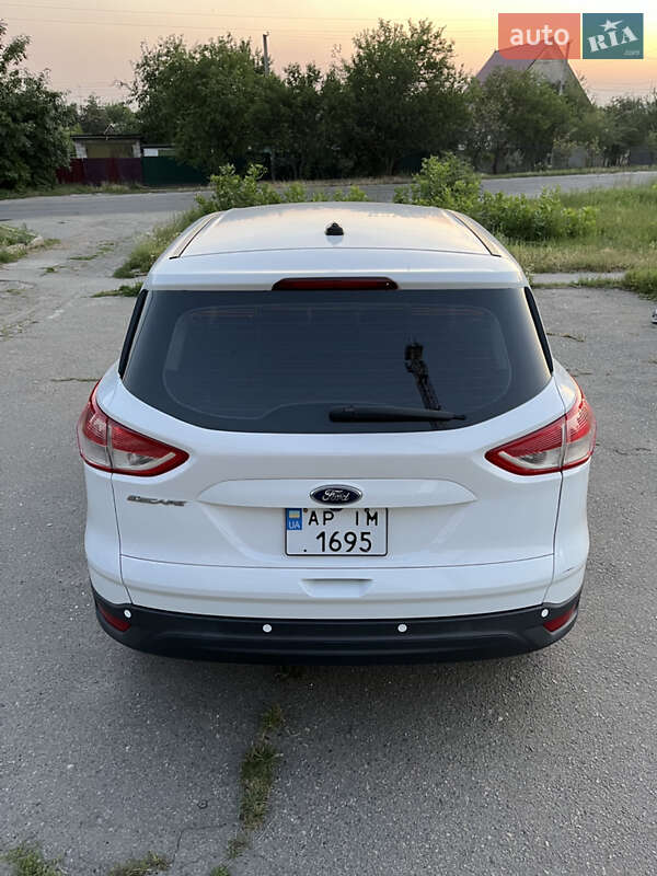 Внедорожник / Кроссовер Ford Escape 2015 в Новомосковске фото 5 Внедорожник / Кроссовер Ford Escape 2015 в Новомосковске