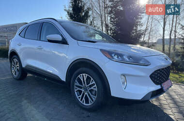 Позашляховик / Кросовер Ford Escape 2021 в Луцьку