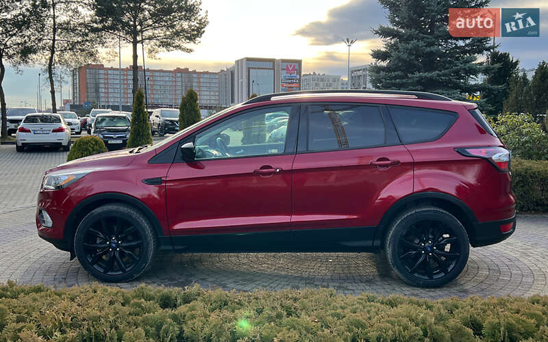 Позашляховик / Кросовер Ford Escape 2018 в Львові