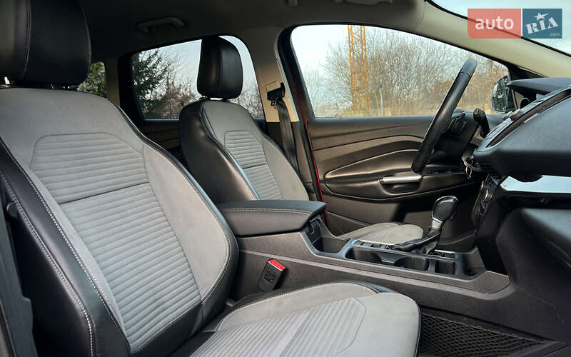 Позашляховик / Кросовер Ford Escape 2018 в Львові