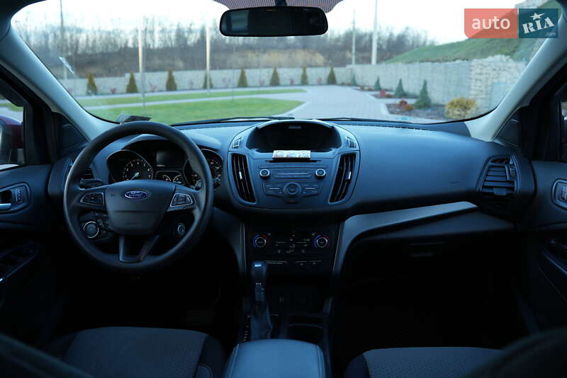 Позашляховик / Кросовер Ford Escape 2016 в Львові