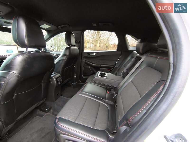 Позашляховик / Кросовер Ford Escape 2023 в Запоріжжі