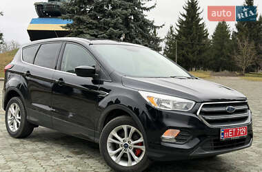 Внедорожник / Кроссовер Ford Escape 2019 в Дубно