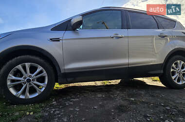 Внедорожник / Кроссовер Ford Escape 2018 в Дрогобыче