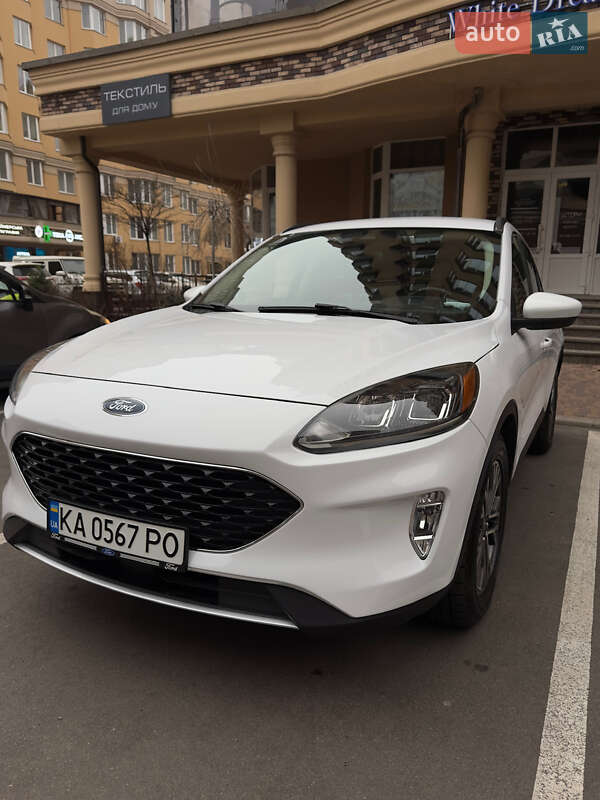 Внедорожник / Кроссовер Ford Escape 2019 в Киеве