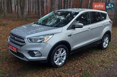 Внедорожник / Кроссовер Ford Escape 2017 в Дубно