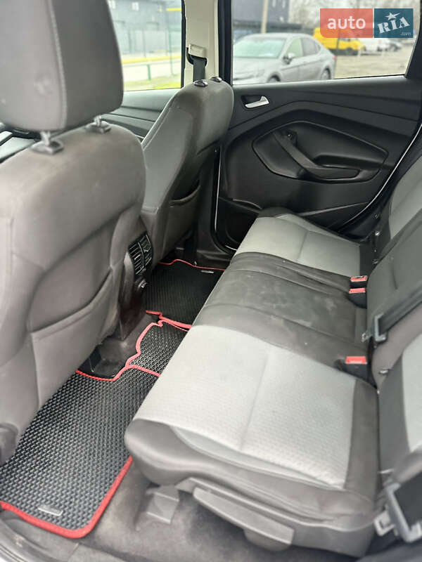 Внедорожник / Кроссовер Ford Escape 2016 в Киеве