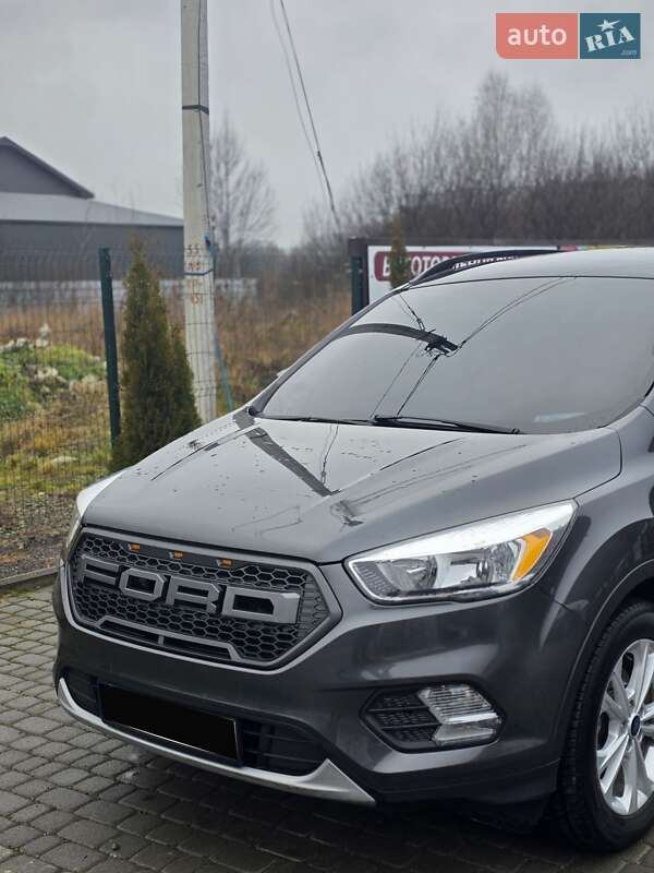 Позашляховик / Кросовер Ford Escape 2018 в Надвірній