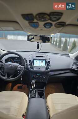 Позашляховик / Кросовер Ford Escape 2018 в Надвірній