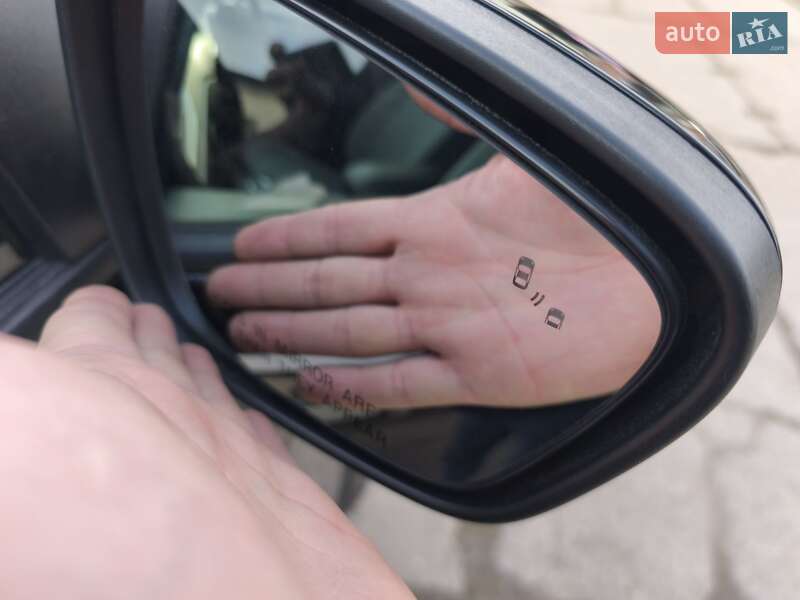 Внедорожник / Кроссовер Ford Escape 2020 в Стрые