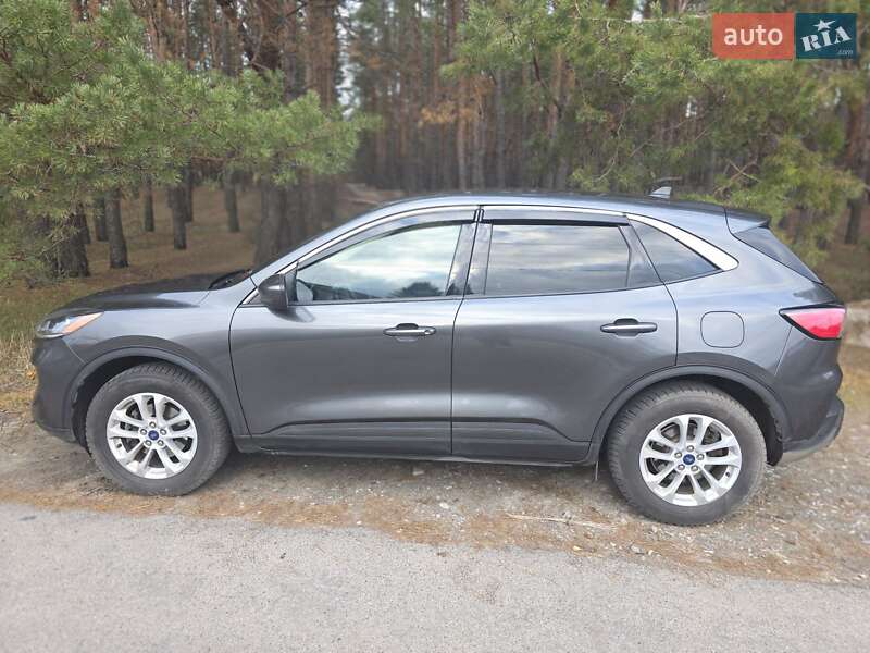 Внедорожник / Кроссовер Ford Escape 2020 в Днепре