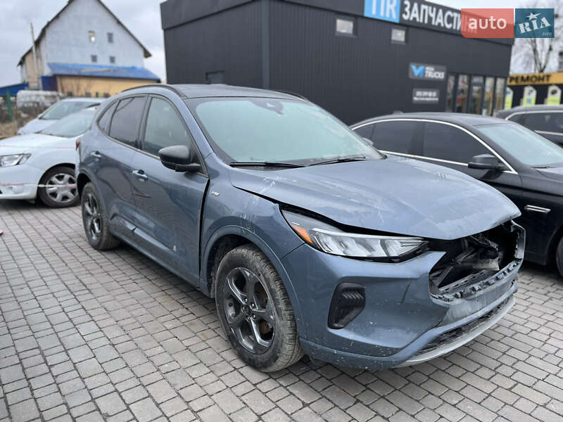 Внедорожник / Кроссовер Ford Escape 2023 в Львове