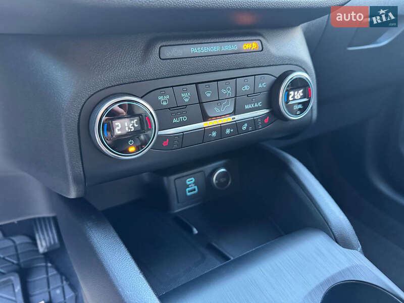 Позашляховик / Кросовер Ford Escape 2020 в Полтаві