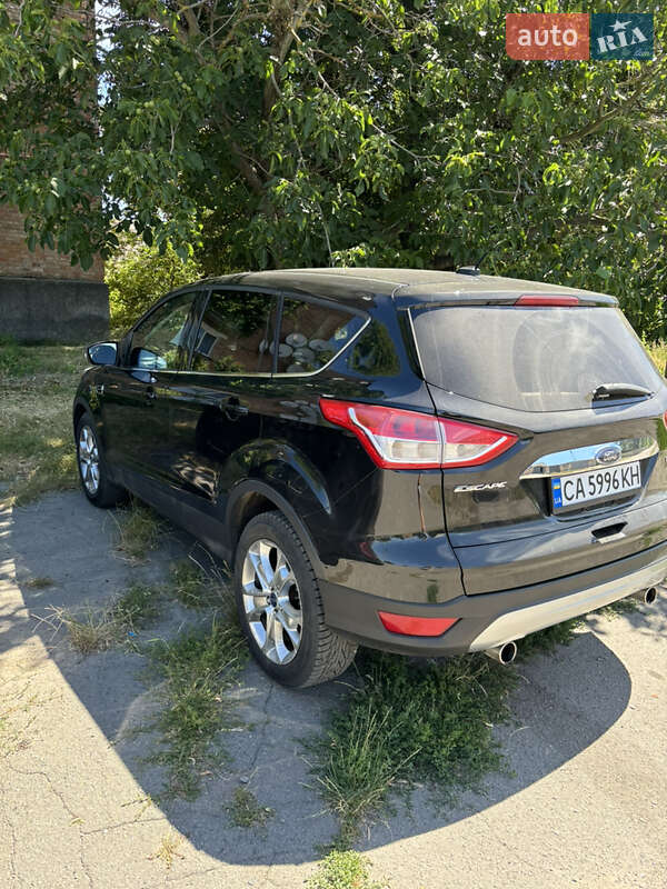 Внедорожник / Кроссовер Ford Escape 2012 в Лысянке