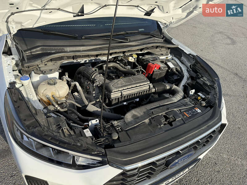 Внедорожник / Кроссовер Ford Escape 2023 в Львове