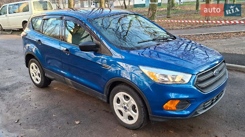 Позашляховик / Кросовер Ford Escape 2017 в Харкові