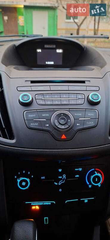 Позашляховик / Кросовер Ford Escape 2017 в Харкові