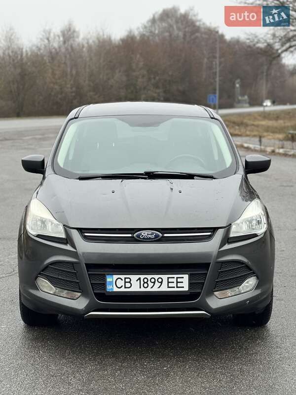 Внедорожник / Кроссовер Ford Escape 2015 в Мене